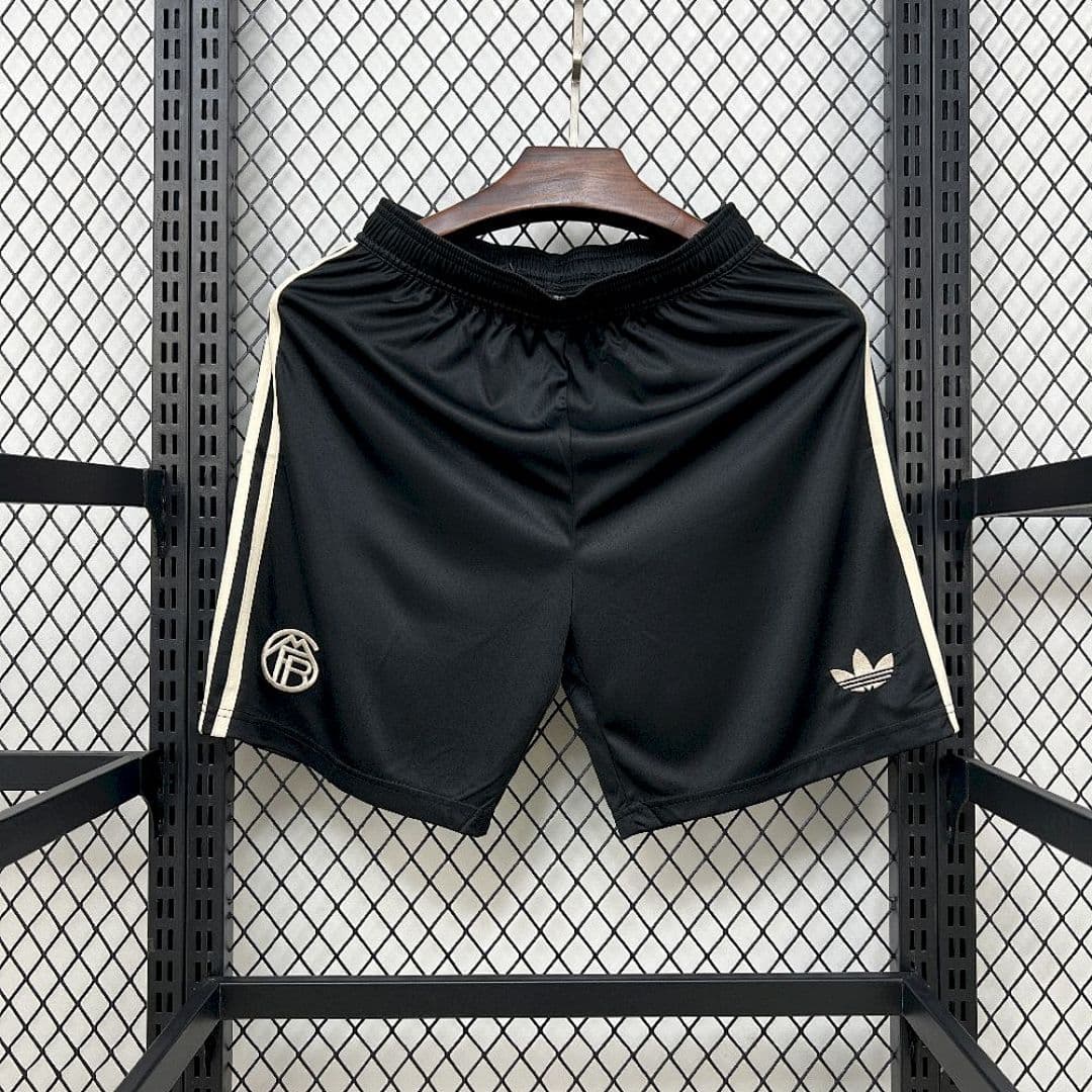 Calção Bayern 2026/27