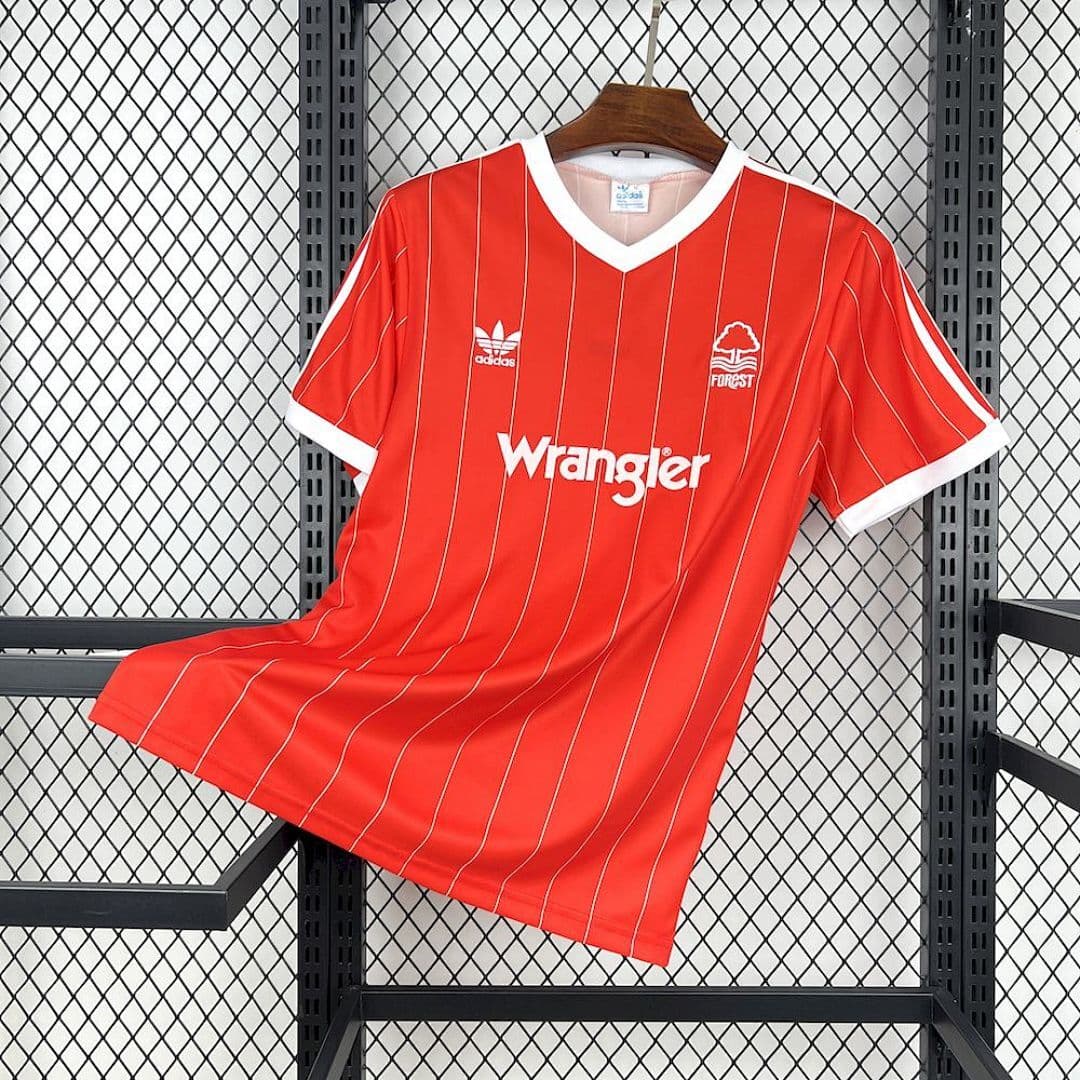 Camisa Retrô Nottingham Forest 1982/84