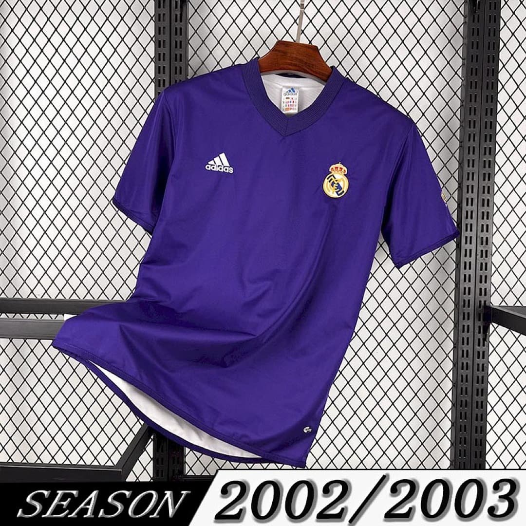Camisa Retrô Real Madrid 2002/03