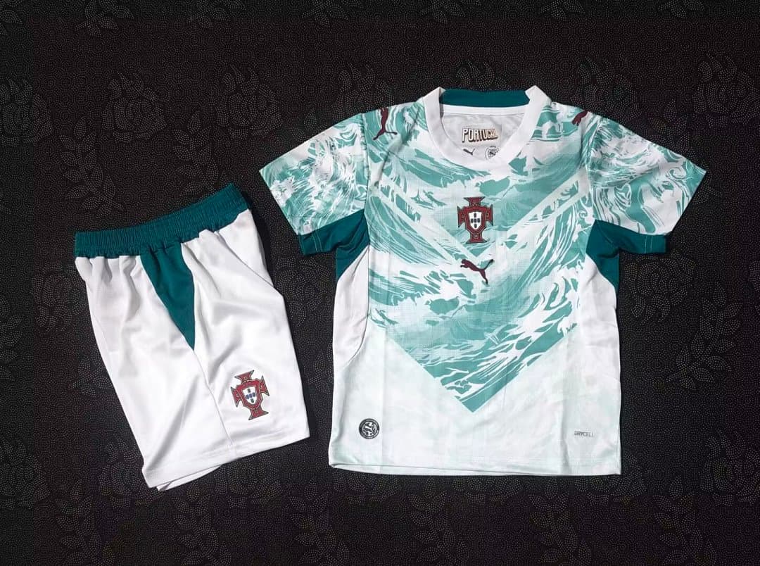 Kit Infantil Seleção de Portugal Away 2026/27