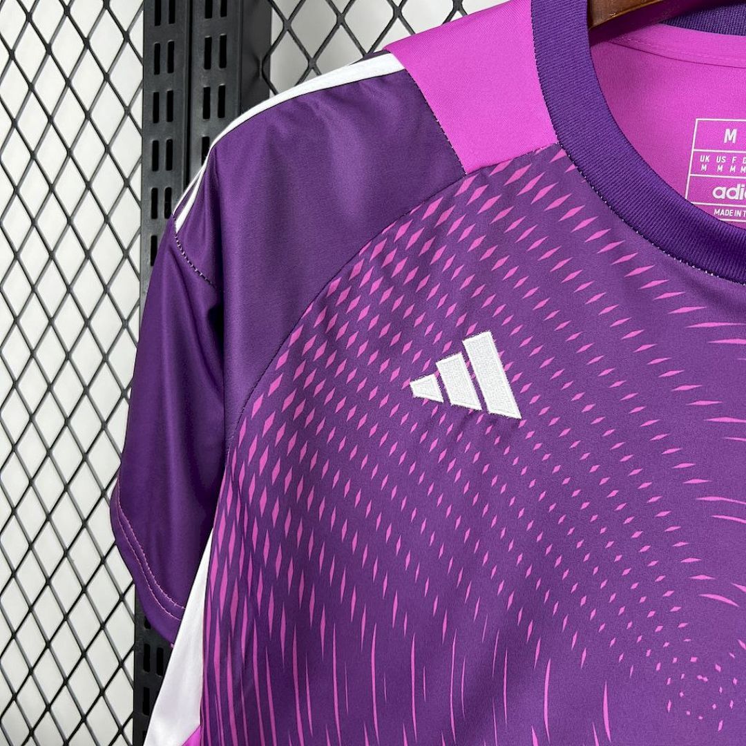 Camisola Bayern Munich Guarda-Redes 2025/26 3
