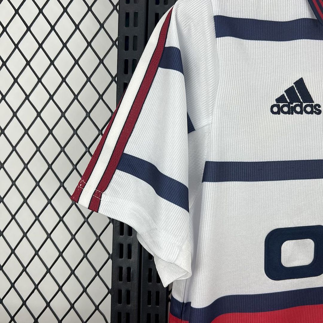 Camisola Retrô Bayern de Munique 1998/00 5