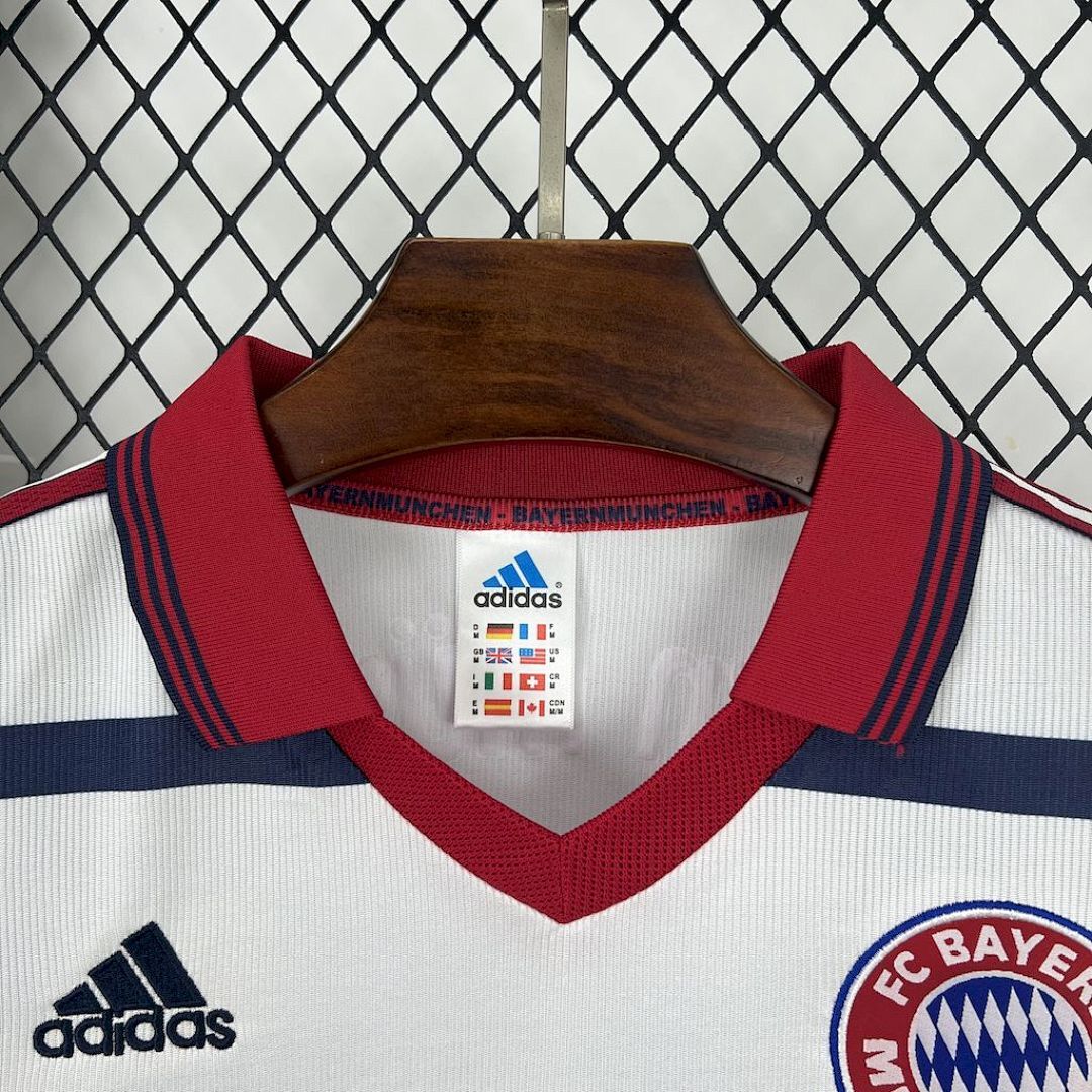 Camisola Retrô Bayern de Munique 1998/00 7