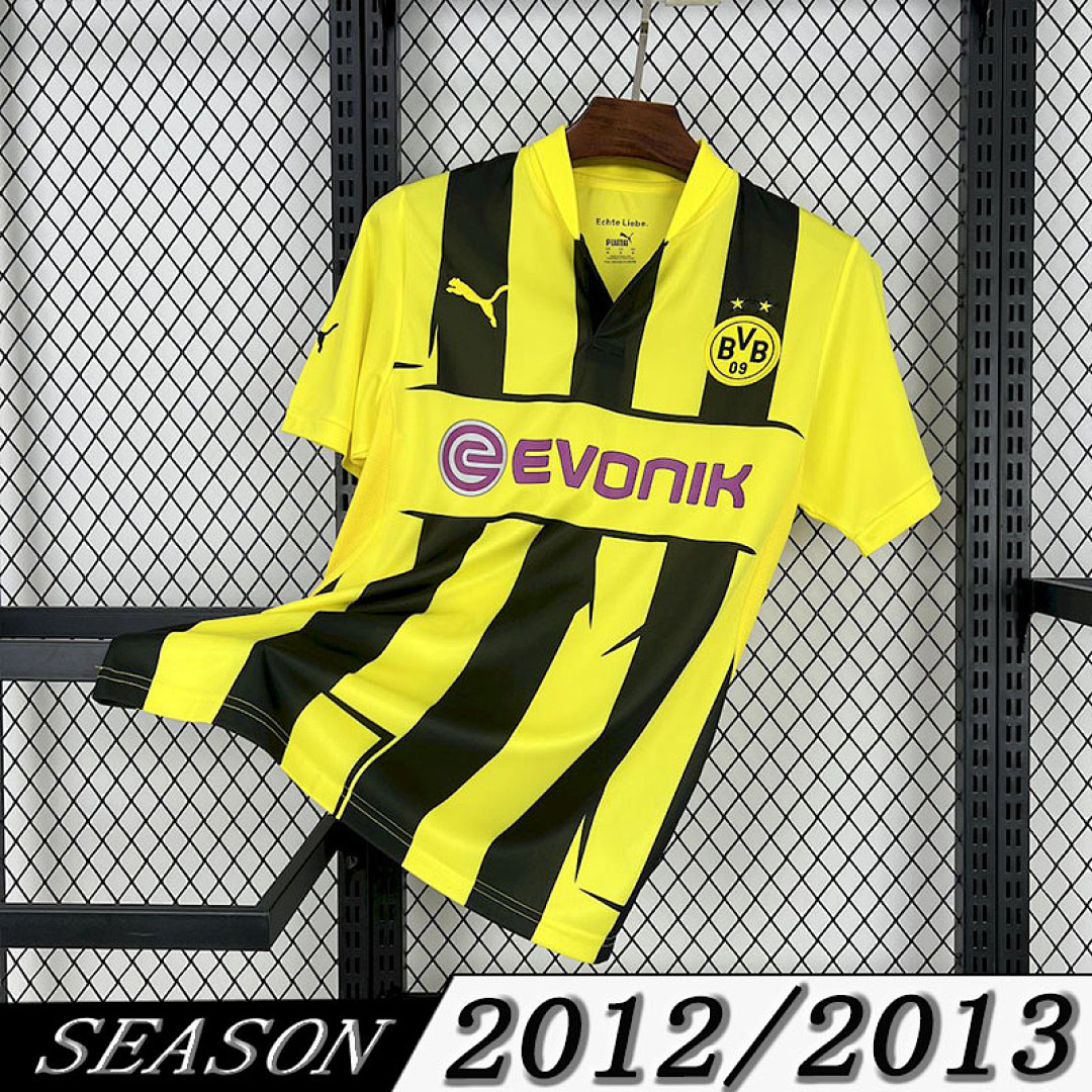 Camisola Retrô Borussia Dortmund 2012/13 1