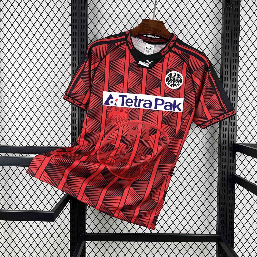 Camisola Retrô Eintracht Frankfurt 1995/96