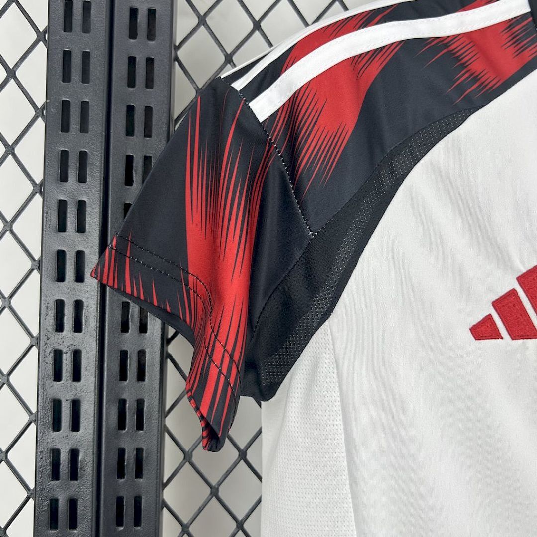 Camisola Flamengo Feminina Away 2025/26 3