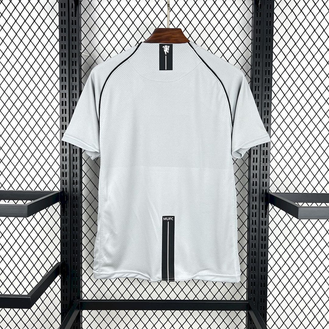 Camisola Retrô Manchester United 2007/08 Guarda-Redes 5