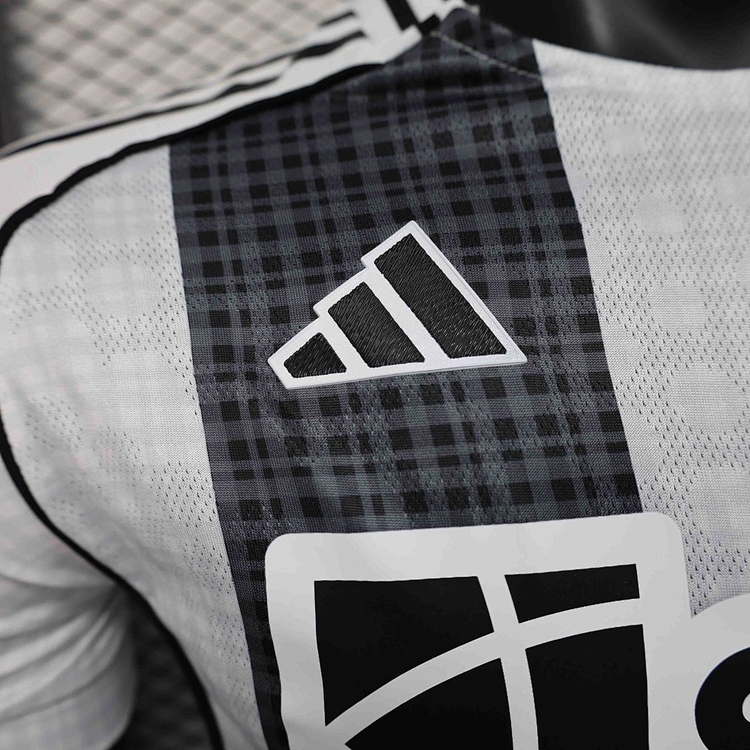Camisola Newcastle United Home 2025/26 — Versão Jogador 2