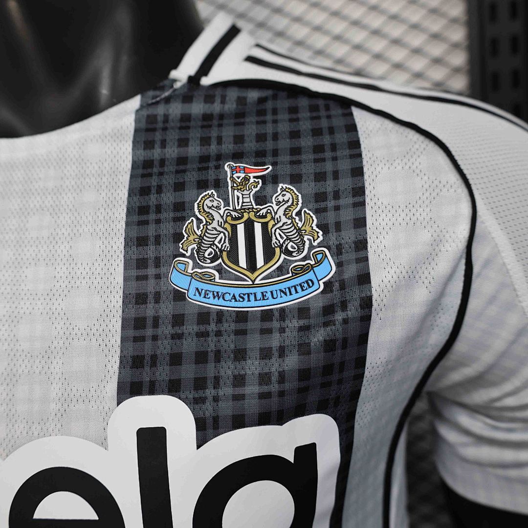 Camisola Newcastle United Home 2025/26 — Versão Jogador 4