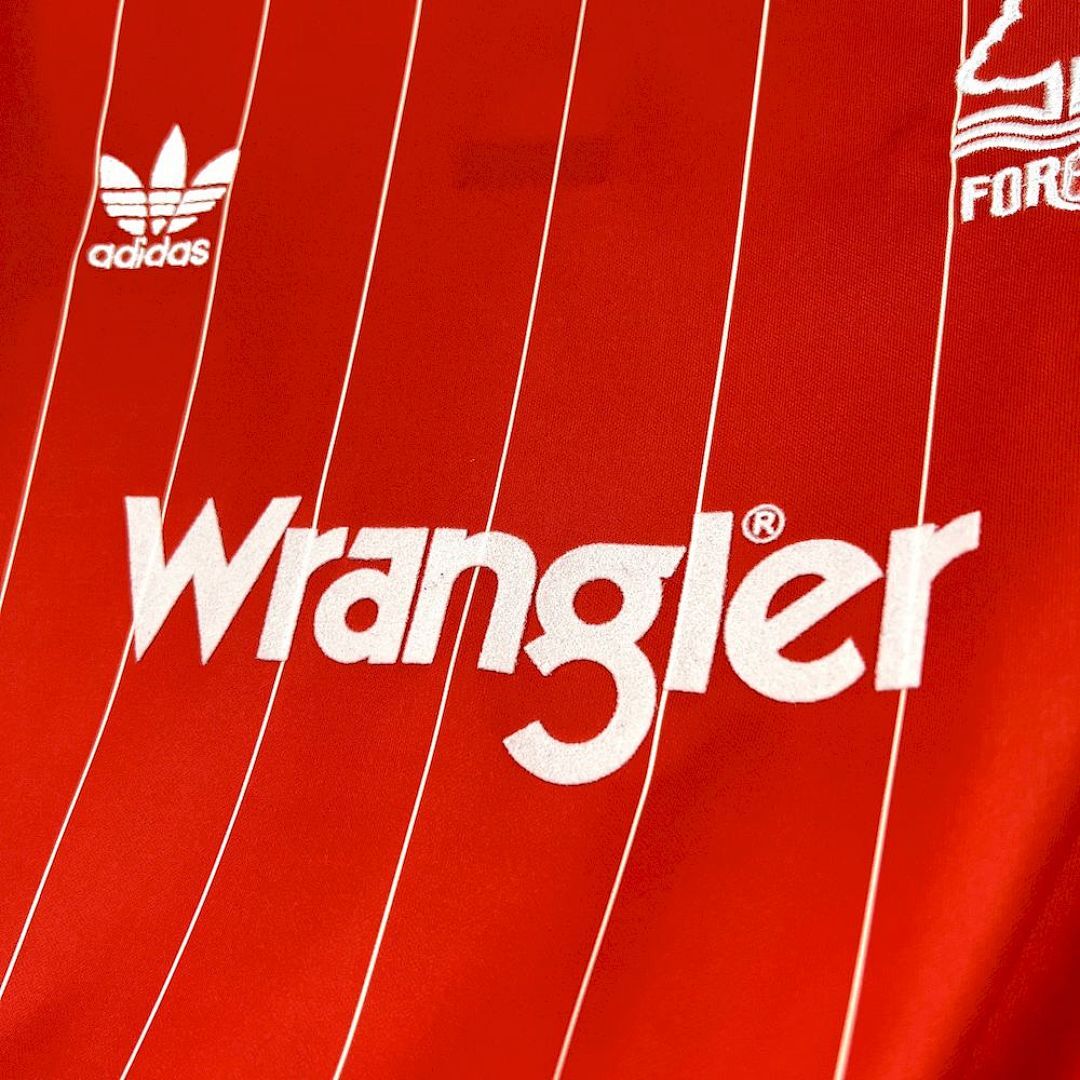 Camisola Retrô Nottingham Forest 1982/84 3