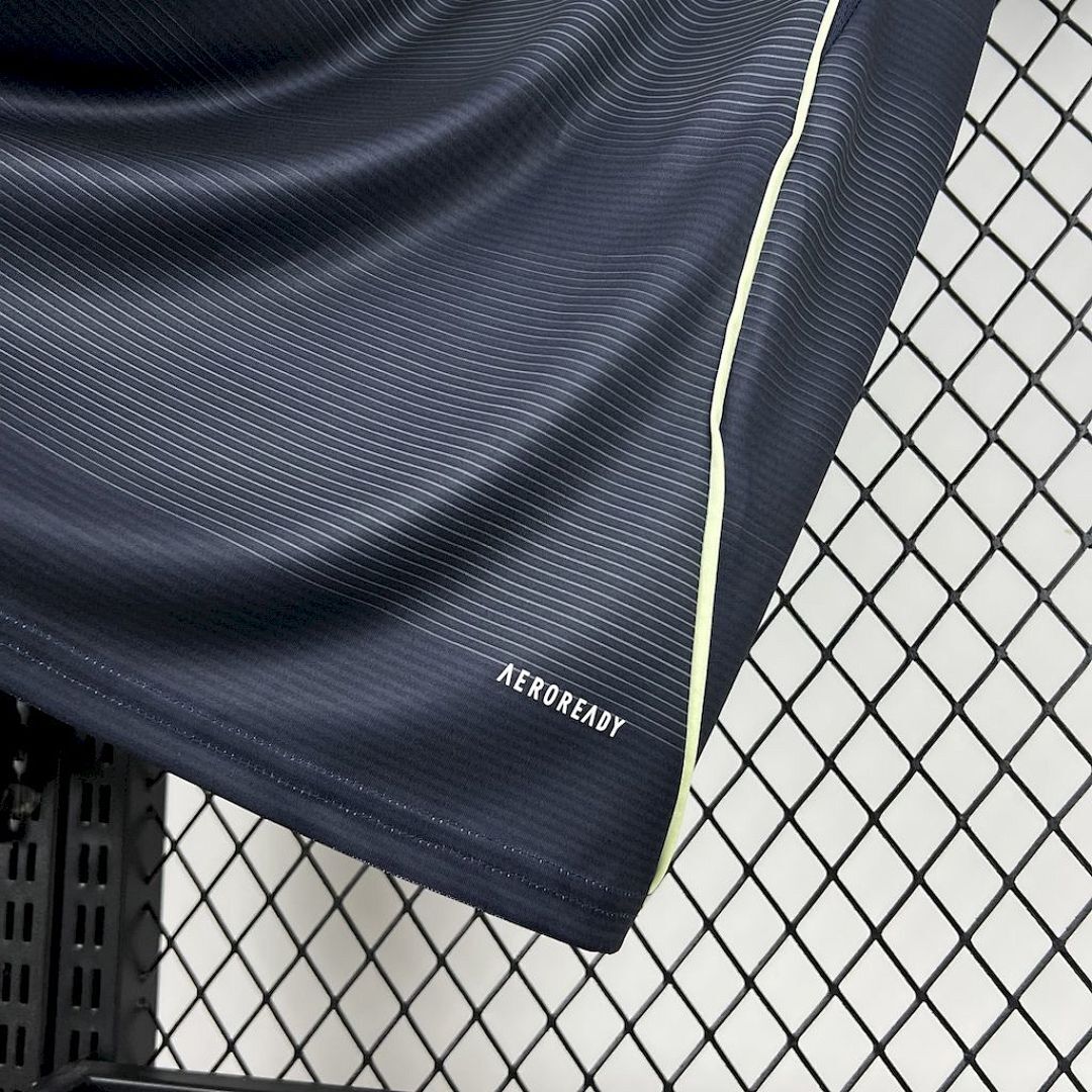 Camisola Real Madrid Away 2025/26 3