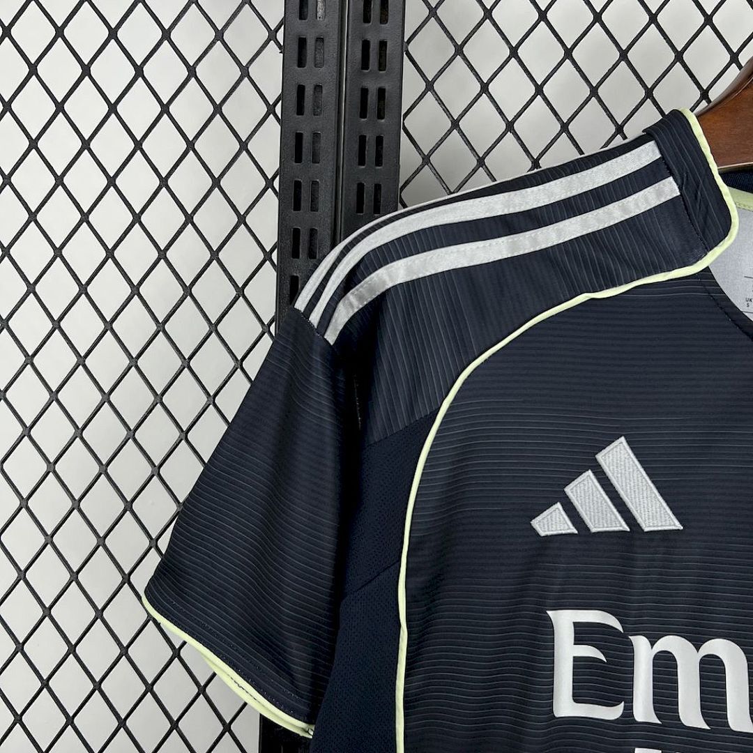 Camisola Real Madrid Away 2025/26 4