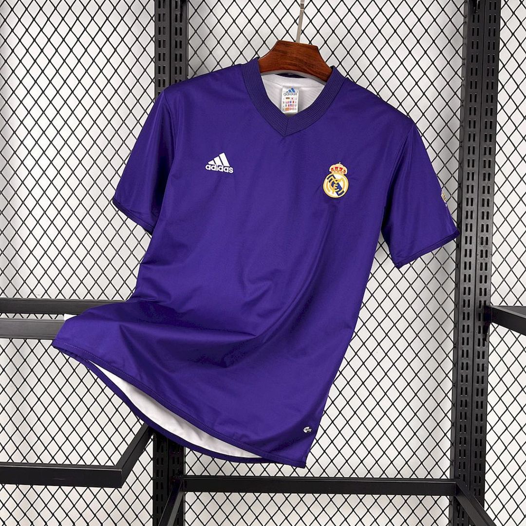 Camisola Retrô Real Madrid 2002/03 4