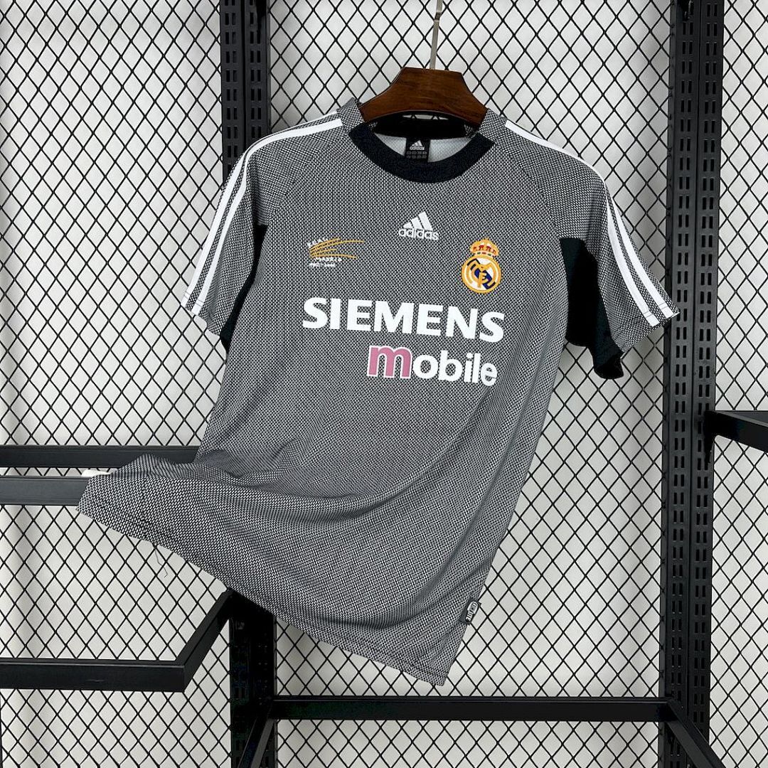Camisola Retrô Real Madrid 2002/03 Guarda-Redes 7