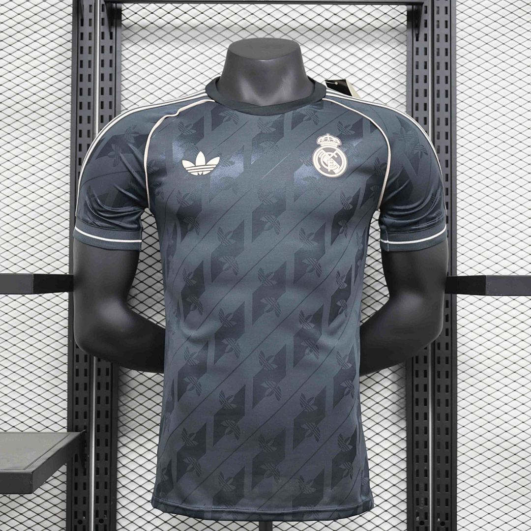 Camisola Retrô Real Madrid 1