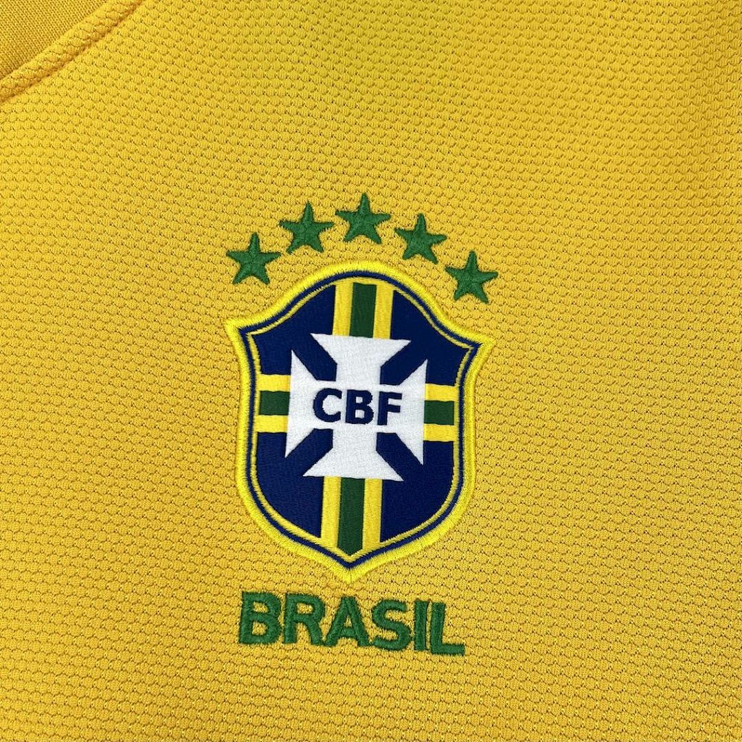 Camisola Retrô Seleção Brasileira 2012 4