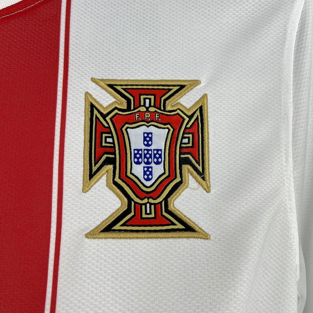 Camisola Retrô Portugal Away 2010 4