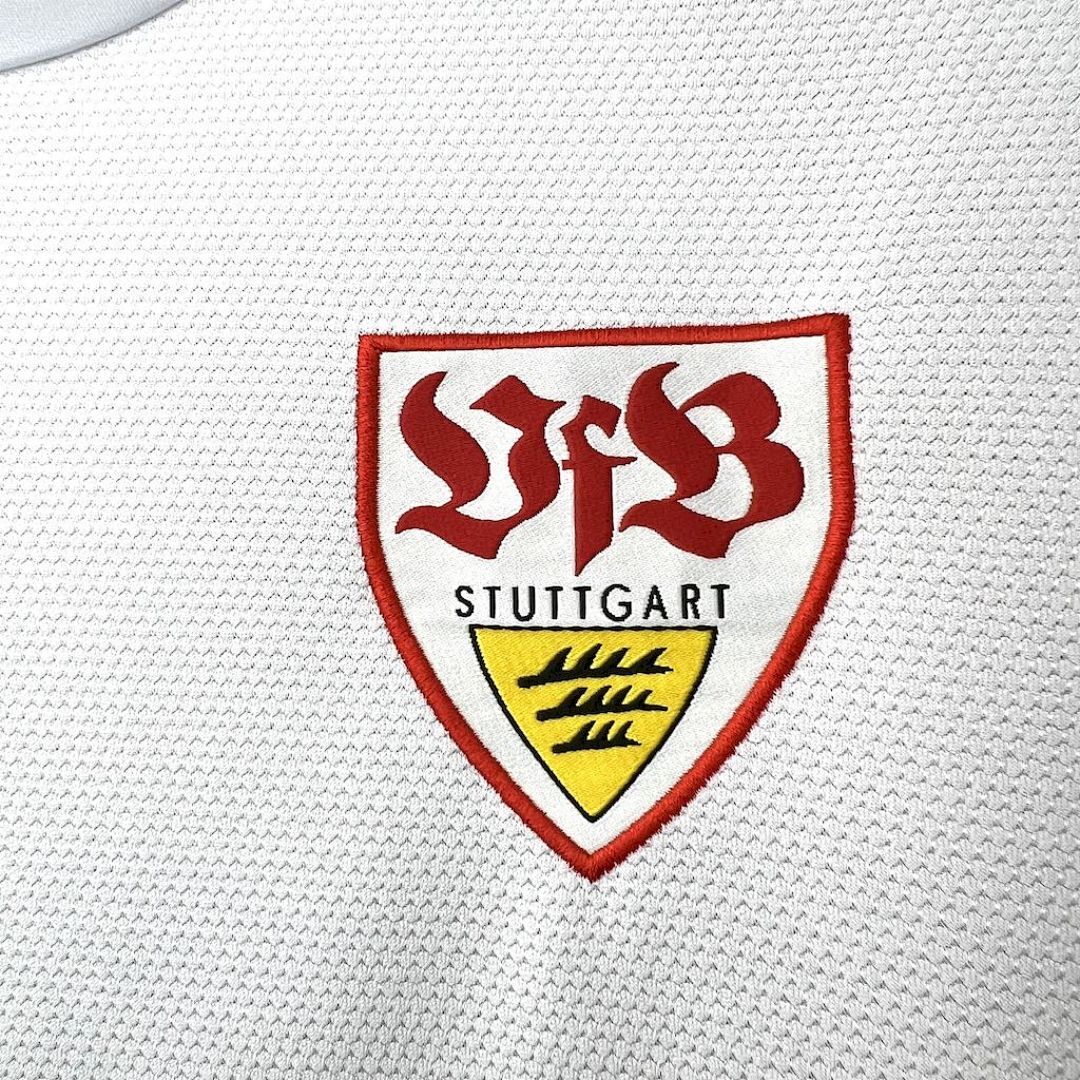 Camisola Retrô VfB Stuttgart 2006/07 7