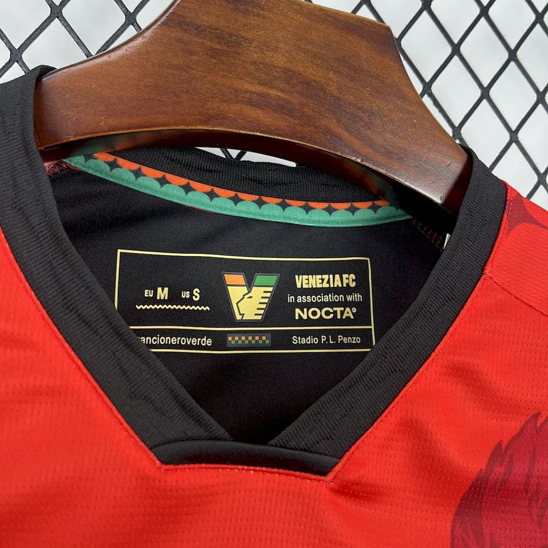 Camisola Venezia FC Edição Especial 2025/26 6