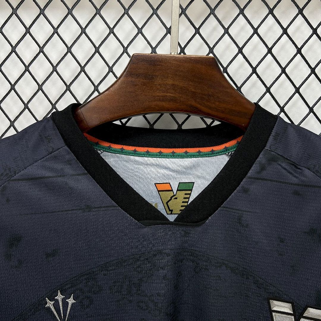 Camisola Venezia FC Home 2025/26 5
