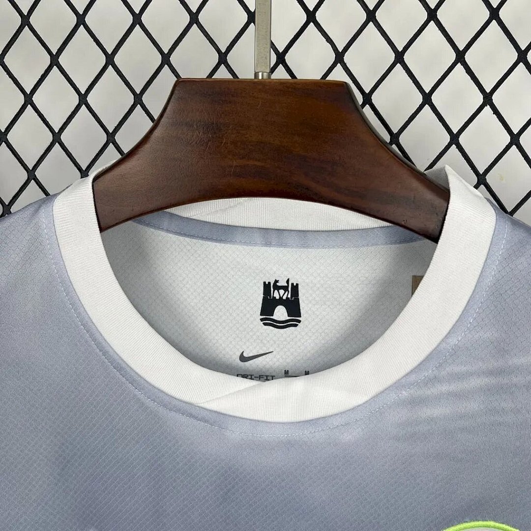 Camisola VfL Wolfsburg Away 2025/26 7