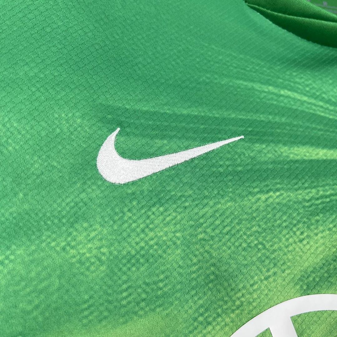 Camisola VfL Wolfsburg Home 2025/26 4