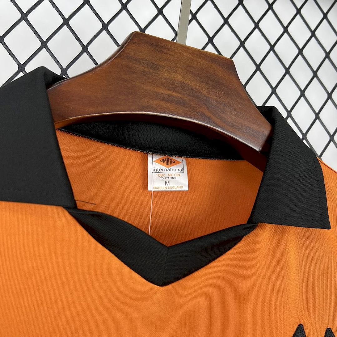 Camisola Retrô Wolverhampton Wanderers 1980/81 5
