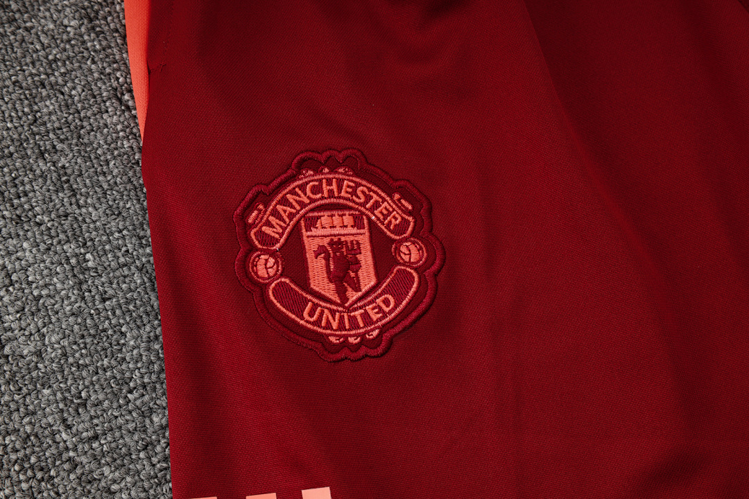 Fato de Treino Manchester United 2026/27 — Bordô 8