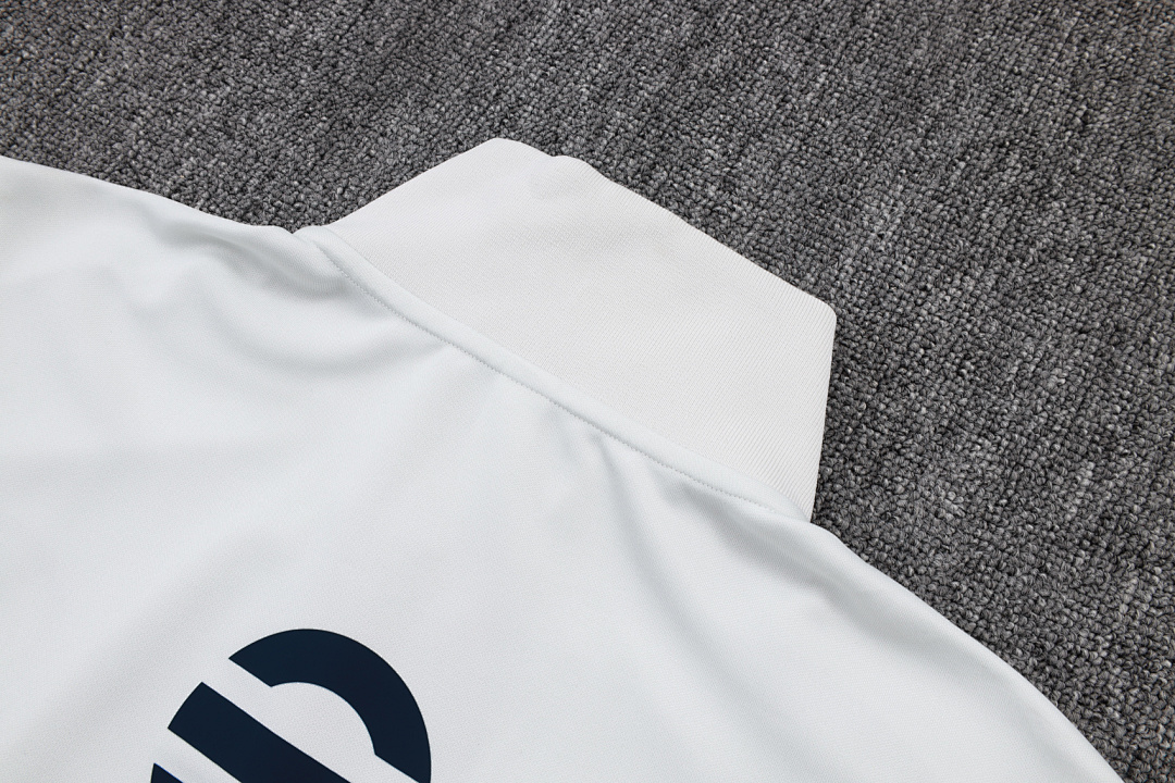 Casaco Inter Milan 2026/27 — Bege Branco 6