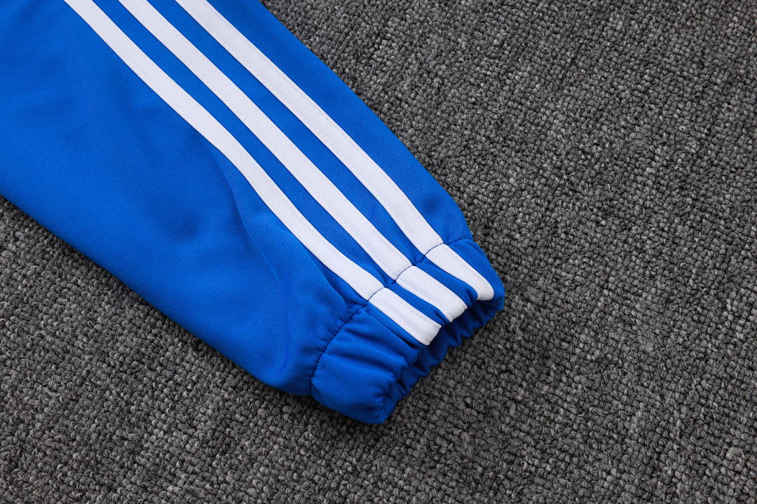 Casaco Manchester United 2026/27 — Azul Colorido 10