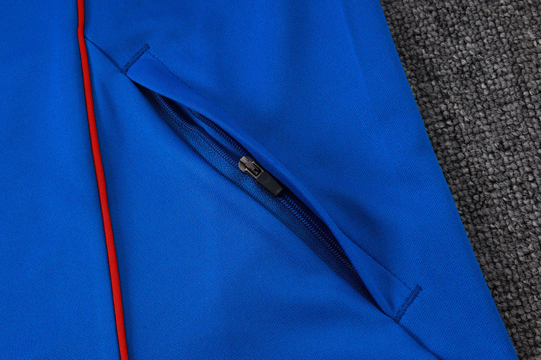 Casaco Manchester United 2026/27 — Azul Colorido 8