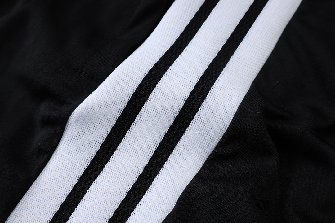 Fato de Treino Real Madrid 2026/27 — Preto 5