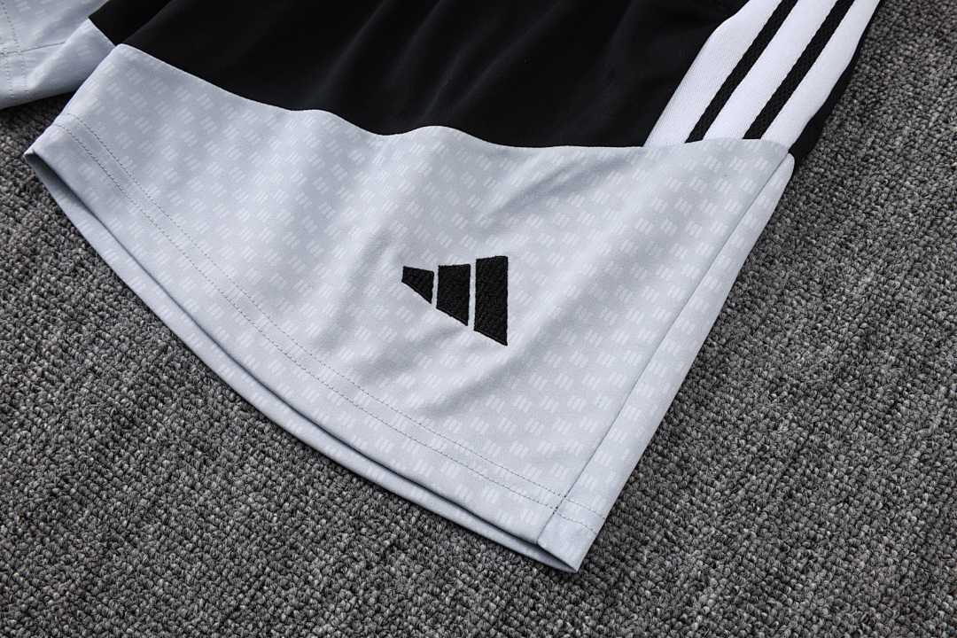 Fato de Treino Real Madrid 2026/27 — Preto 9