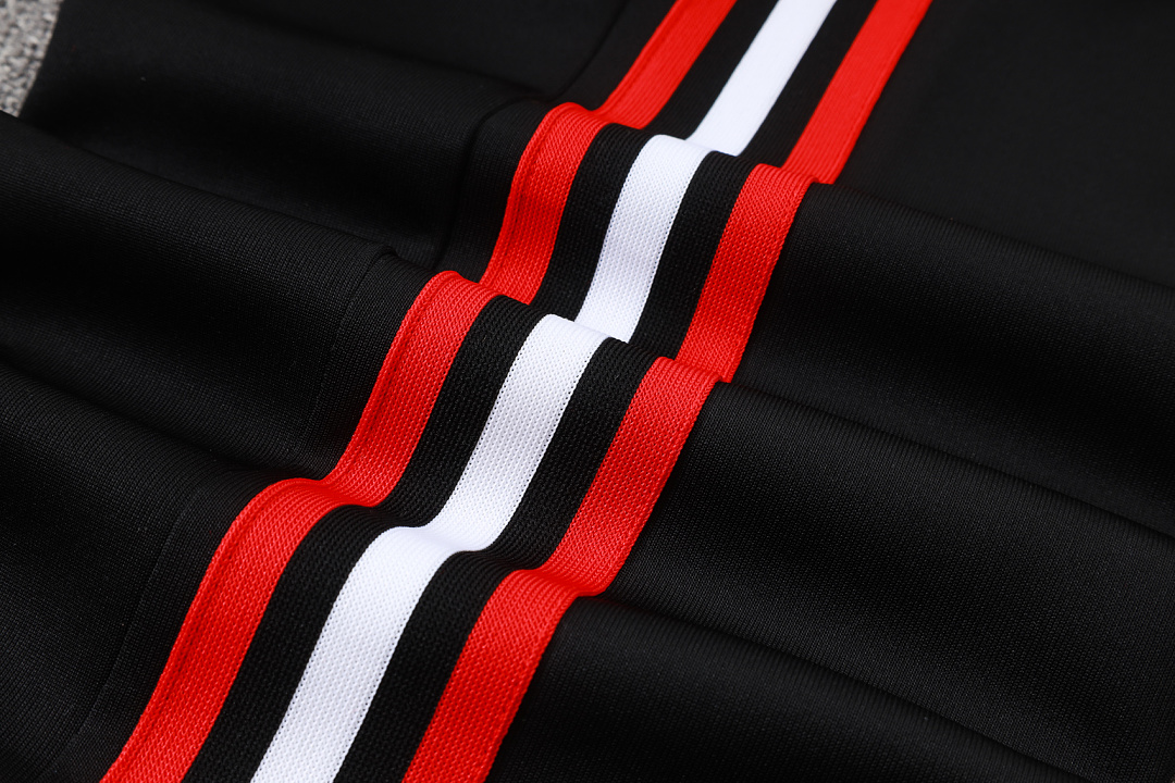 Casaco Manchester United 2026/27 — Preto 4